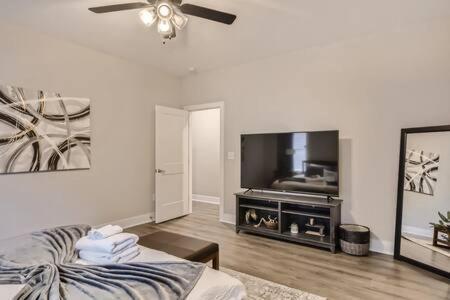 Willa New Build 5 Min To Broadway Sleeps 10 Nashville Zewnętrze zdjęcie