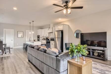 Willa New Build 5 Min To Broadway Sleeps 10 Nashville Zewnętrze zdjęcie